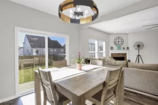 4513 Vineyard Dr, Lorain, OH 44053 - Photo 14