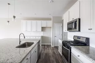 950-3 Memory Ln, Aurora, OH 44202 - Photo 8