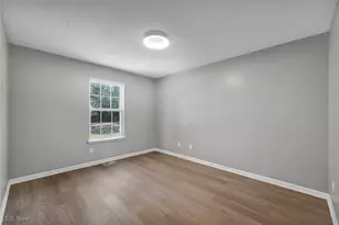 2364 E 59th St, Loveland, OH 44104 - Photo 22