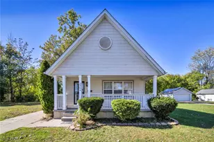 2364 E 59th St, Loveland, OH 44104 - Photo 2