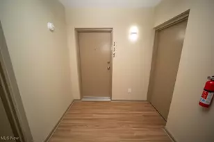 6215 Hidden Creek Dr, Lorain, OH 44053 - Photo 2