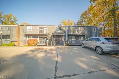 6215 Hidden Creek Drive #117, Lorain, OH 44053 - Photo 1