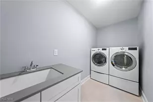 2044 Random Rd, Loveland, OH 44106 - Photo 36