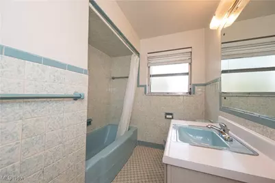 163 N 15th Street, Weirton, WV 26062 - Photo 18