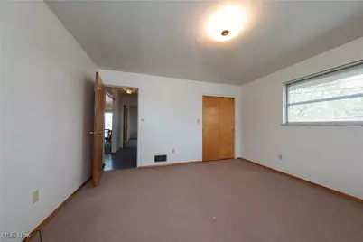 163 N 15th Street, Weirton, WV 26062 - Photo 16