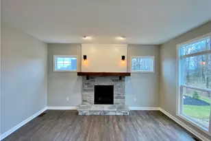 2335 Ledgestone Dr NW, Uniontown, OH 44685 - Photo 4