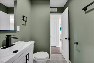 23198 Gay St, Euclid, OH 44123 - Photo 18