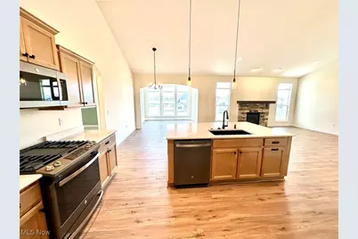 2319 Ledgestone Drive NW, Uniontown, OH 44685 - Photo 6