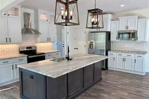 2244 Ledgestone Dr NW, Uniontown, OH 44685 - Photo 2