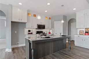 2490 Ledgestone Dr NW, Uniontown, OH 44685 - Photo 4