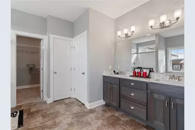 2490 Ledgestone Drive NW, Uniontown, OH 44685 - Photo 18