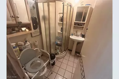 1096 Stevens Boulevard, Eastlake, OH 44095 - Photo 8