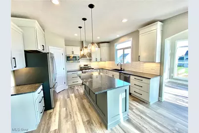 2273 Ledgestone Drive NW, Uniontown, OH 44685 - Photo 6