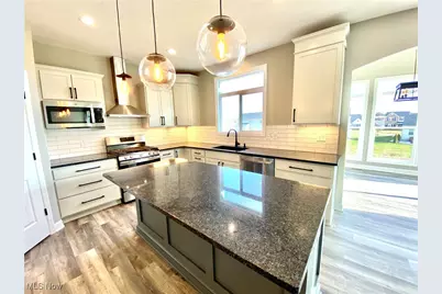 2273 Ledgestone Drive NW, Uniontown, OH 44685 - Photo 2