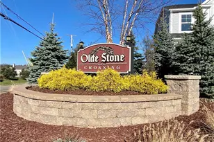 2693 Ledgestone Dr NW, Uniontown, OH 44685 - Photo 2