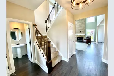 2255 Ledgestone Drive NW, Uniontown, OH 44685 - Photo 2