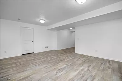 9088 Stonegate Circle, North Ridgeville, OH 44039 - Photo 34