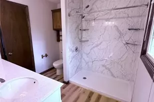 6686 Hythe St NW, Canton, OH 44708 - Photo 8