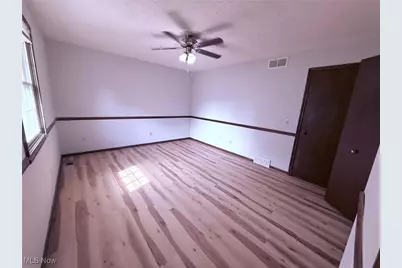 6686 Hythe Street NW, Canton, OH 44708 - Photo 10