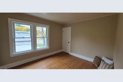 2835 Bailey Road, Cuyahoga Falls, OH 44221 - Photo 12