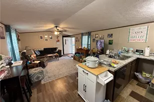 22 Edgewood Dr, Warsaw, OH 43844 - Photo 6