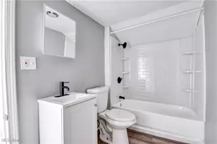 8303 Connecticut Ave, Loveland, OH 44105 - Photo 6