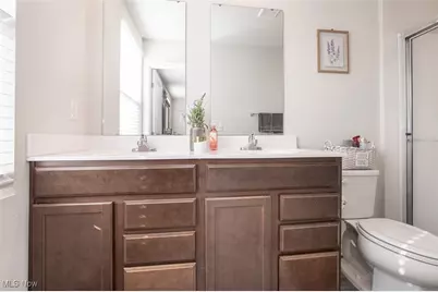 34399 Sylvia Drive, Eastlake, OH 44095 - Photo 16
