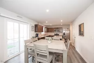 34399 Sylvia Dr, Eastlake, OH 44095 - Photo 6