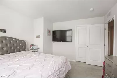 34399 Sylvia Drive, Eastlake, OH 44095 - Photo 18