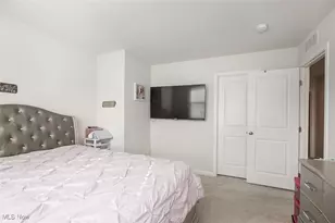 34399 Sylvia Dr, Eastlake, OH 44095 - Photo 18