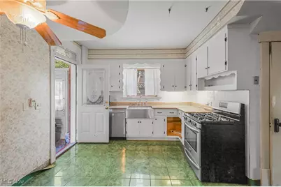 3771 Edison Street NW, Uniontown, OH 44685 - Photo 18