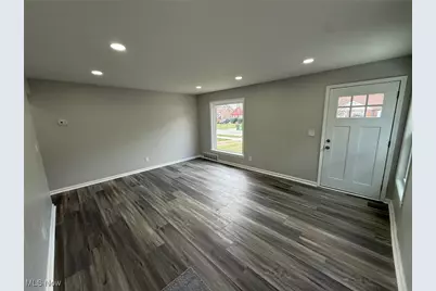 325 E 257 Street, Euclid, OH 44132 - Photo 16