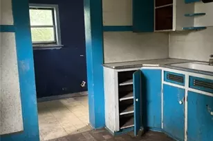 318 11th St, Elyria, OH 44035 - Photo 4