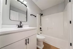 2394 E 39th St, Loveland, OH 44115 - Photo 26