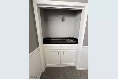 7247 Pennsylvania Avenue #1, Youngstown, OH 44514 - Photo 8