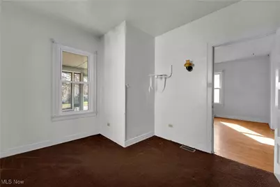 122 Bellfield Avenue, Elyria, OH 44035 - Photo 18