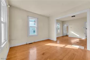 122 Bellfield Ave, Elyria, OH 44035 - Photo 8