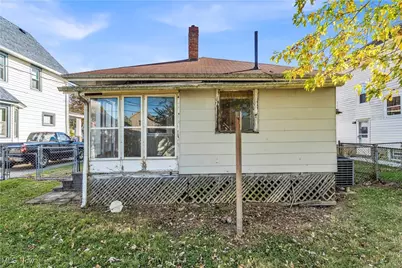 122 Bellfield Avenue, Elyria, OH 44035 - Photo 4