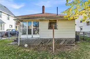 122 Bellfield Ave, Elyria, OH 44035 - Photo 4