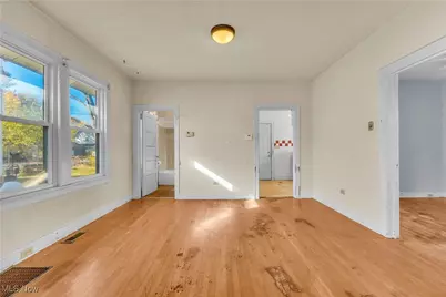 122 Bellfield Avenue, Elyria, OH 44035 - Photo 16