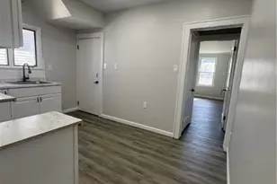 537 W Ravenwood Ave, Youngstown, OH 44511 - Photo 8