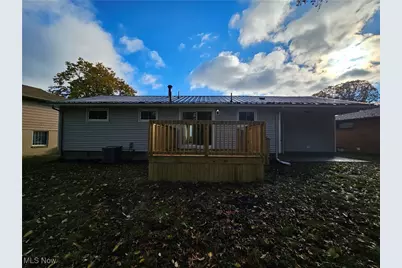 1810 Nocturne Avenue NE, Warren, OH 44483 - Photo 46