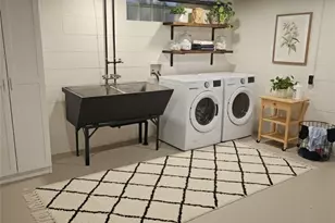 1810 Nocturne Ave NE, Warren, OH 44483 - Photo 38