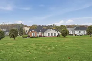 1344 Meadowbrook Ln NE, Carrollton, OH 44615 - Photo 2