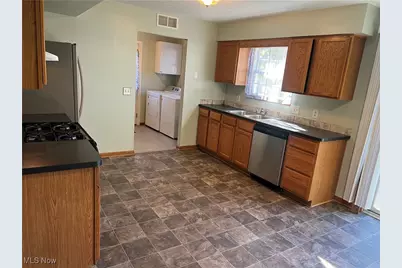 1834 Robindale Street, Wickliffe, OH 44092 - Photo 14