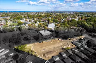 32743 Warren Rd, Loveland, OH 44111 - Photo 2