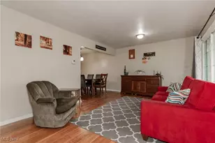 30615 Crescent Dr, Willowick, OH 44095 - Photo 12