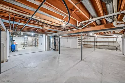 1515 Braceville Robinson Road, Worthington, OH 44470 - Photo 24