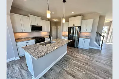 2316 Ledgestone Drive NW, Uniontown, OH 44685 - Photo 8