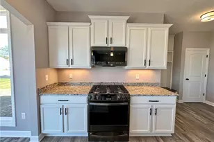 2316 Ledgestone Dr NW, Uniontown, OH 44685 - Photo 6